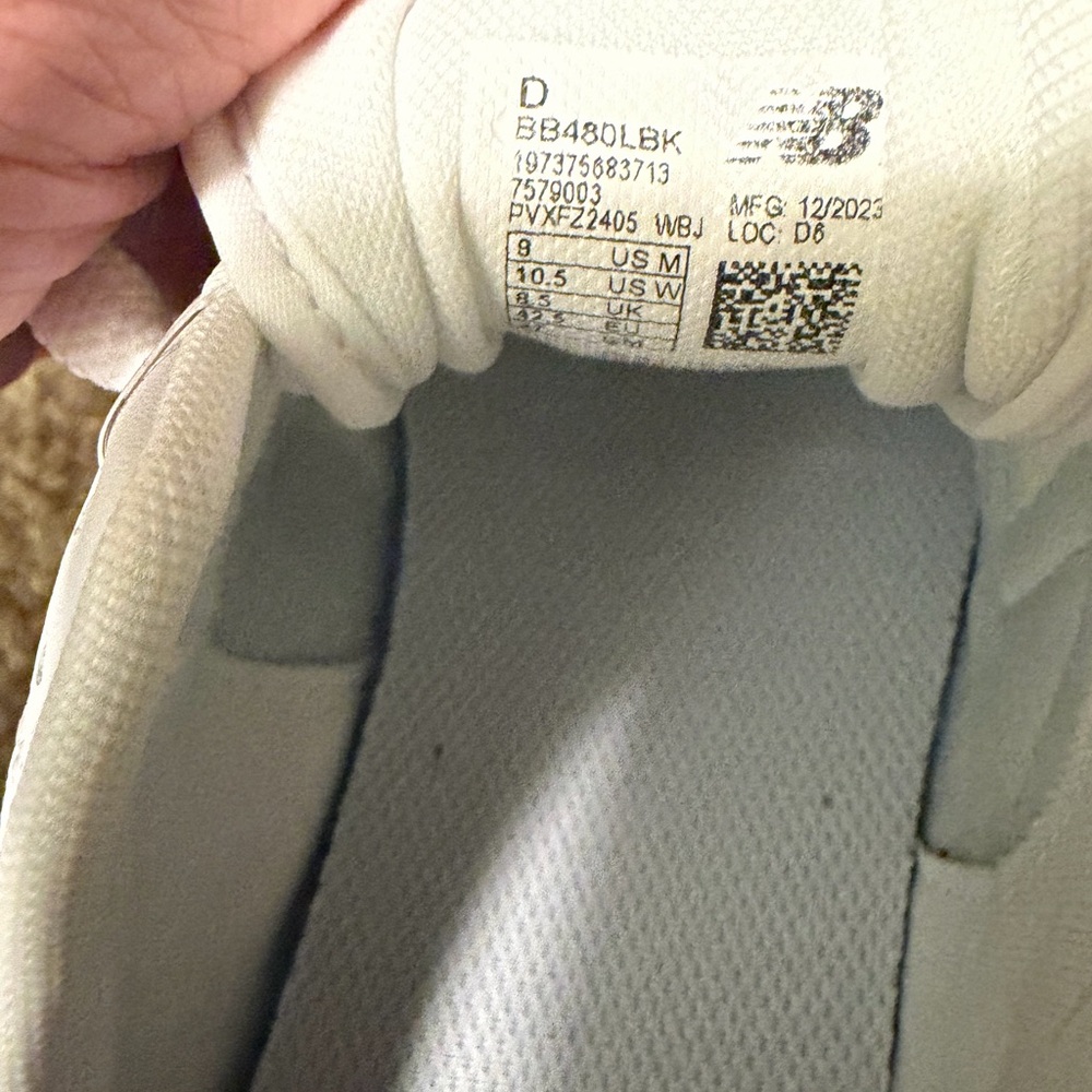 New Balance Men’s White Sneakers with Black Accents - Picture 6 of 7